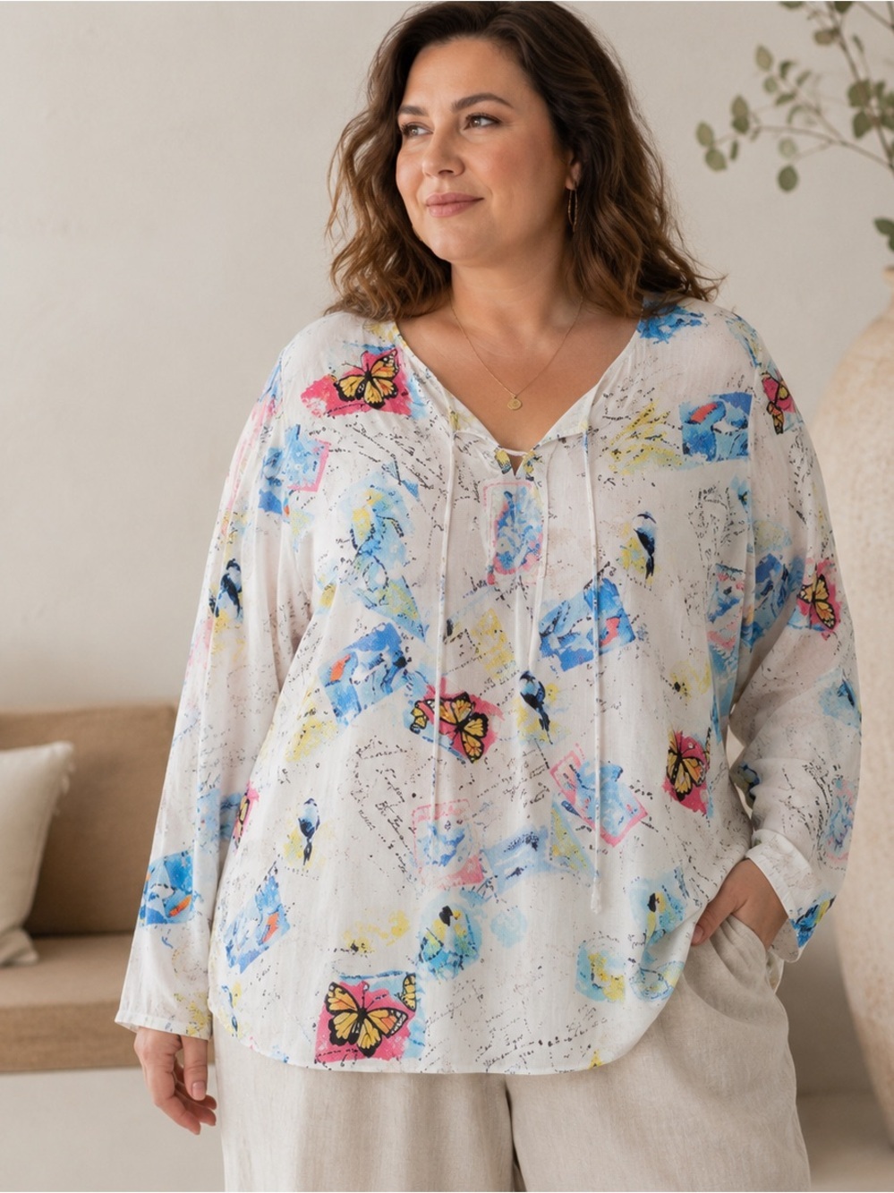 Chicos Tropical Bird Print Blouse White Boho Tunic Top Size 3 Vacation Chic